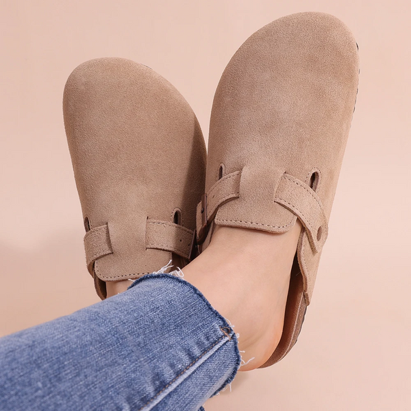 flat-slide-sandals-buckle-straps.jpg