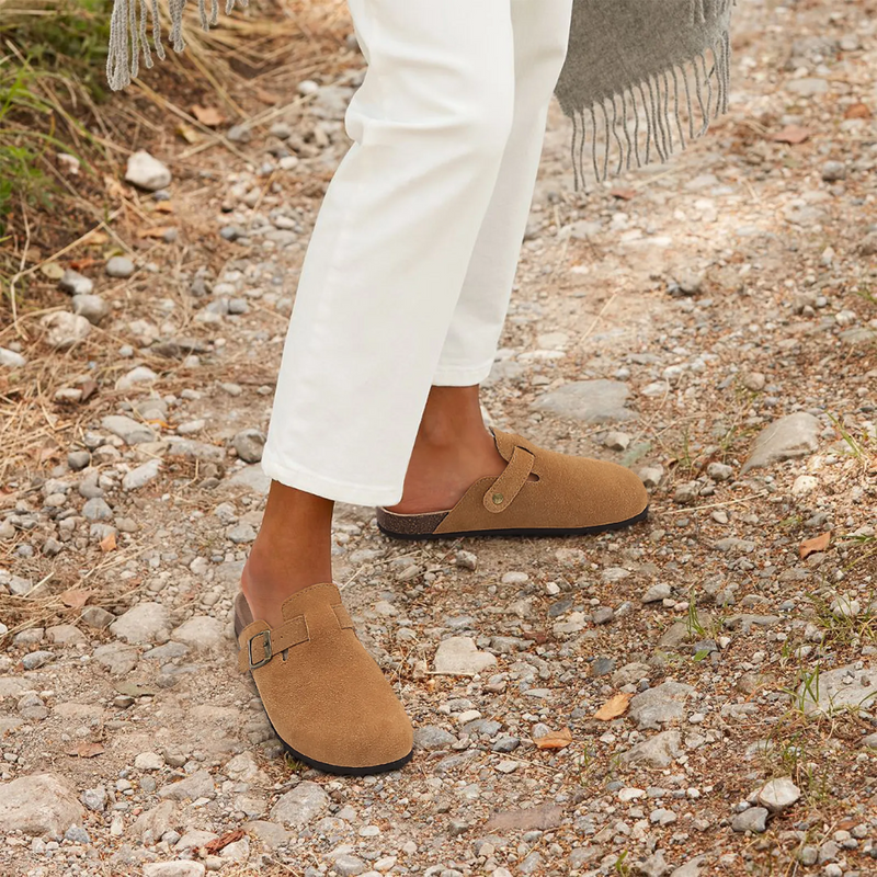 flat-slide-sandals-buckle-straps.jpg