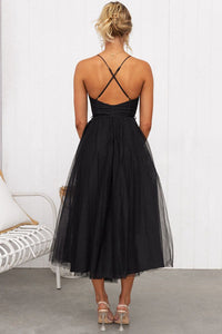 Flowy Maxi Dress with Round Neckline and Sleeveless Design