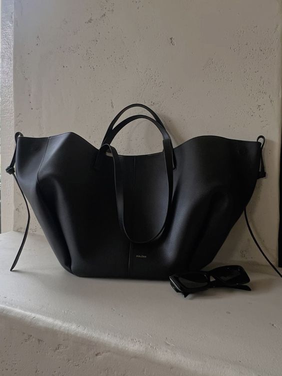 structured-tote-bag-double-handles-noosa